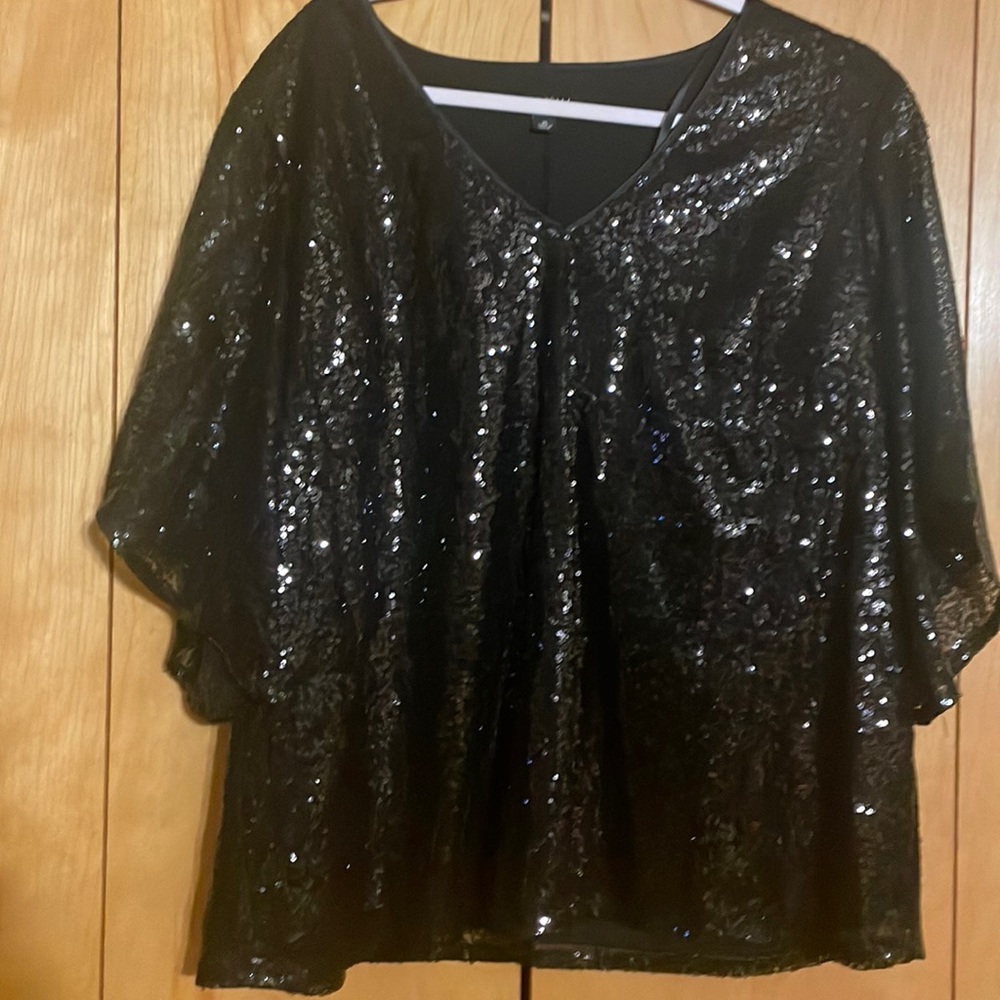 Black Sequin short sleeve top